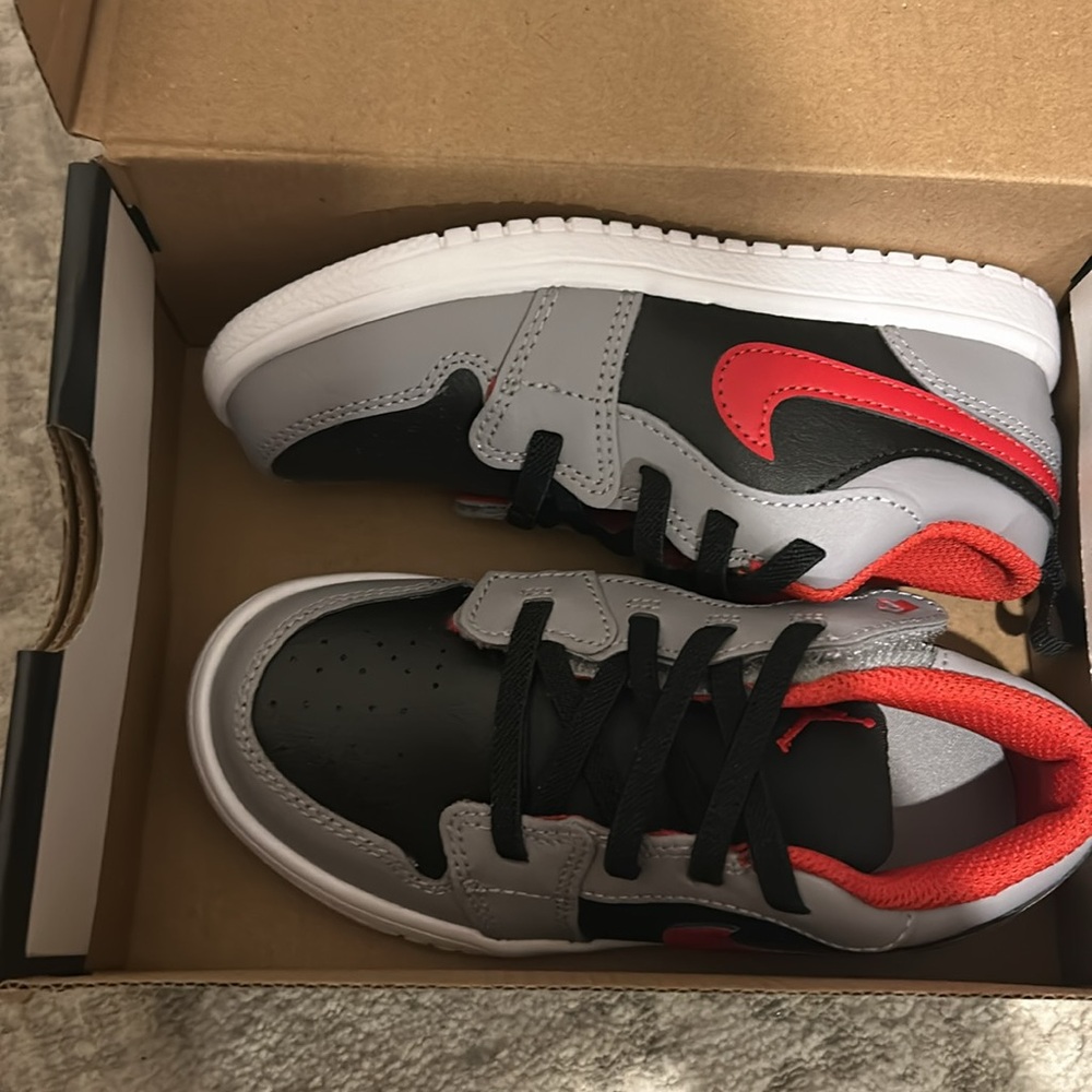 Jordan AJ 1 Low ALT (Toddler Size 10c) - Never Worn